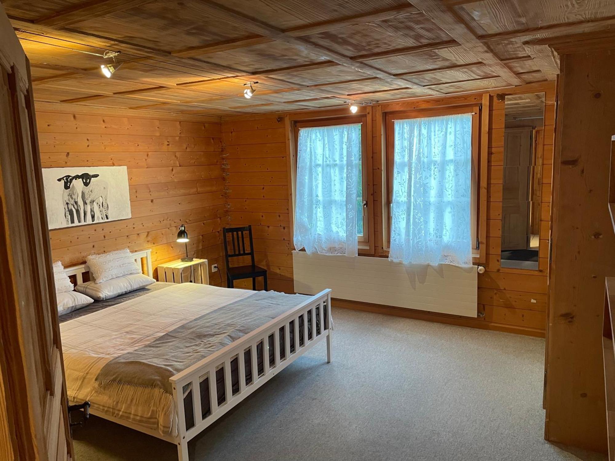 Edelweiss 4 Zi Ferienwohnung In Landhaus Frutigen Exterior photo